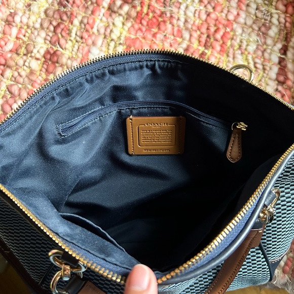 Coach Bag - Picture 4 of 7